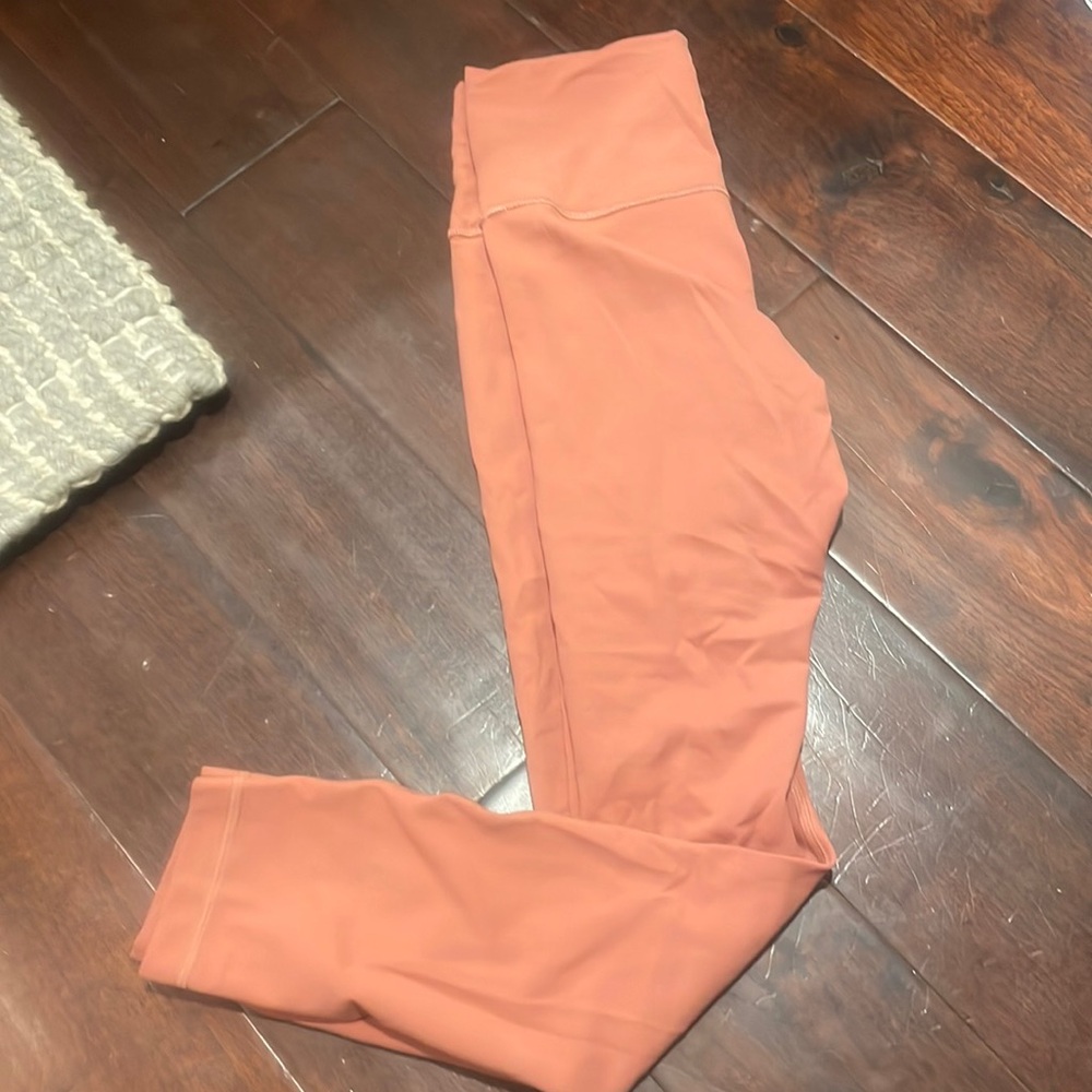 Size 6 wunder train 25 “ pant lululemon